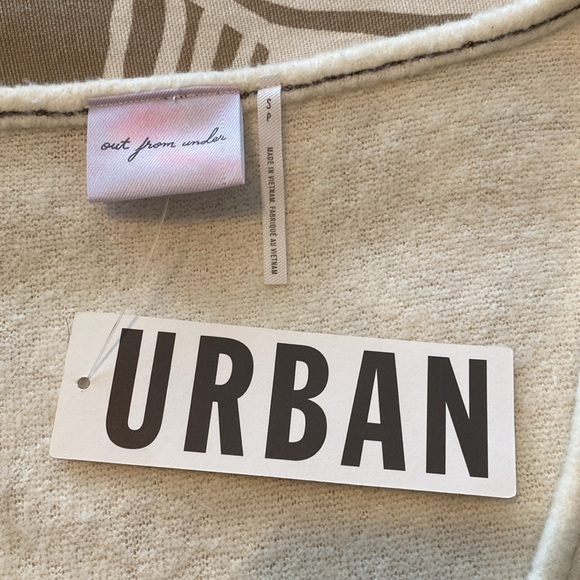 URBAN OUTFITTERS crop wrap top - Picture 2 of 8